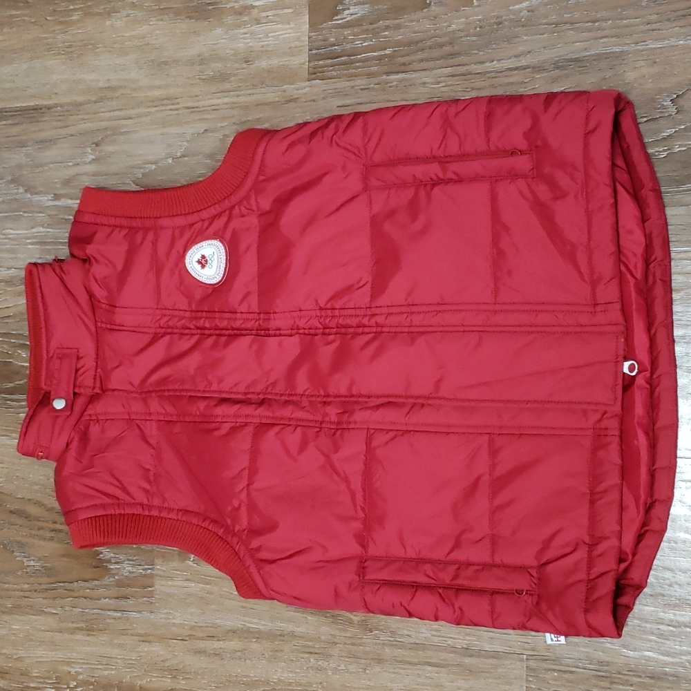 (14/16) HBC Authentic Canadian Olympics Official Outfitters 2006 Sporty Athletic